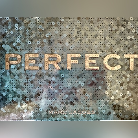 PERFECT by Marc Jacobs EMPTY BOX for gifting, storage, display. Approx. 8x11x3.5 - Picture 4 of 11